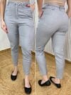calça jeans camile cinza