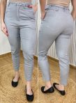 calça jeans camile cinza