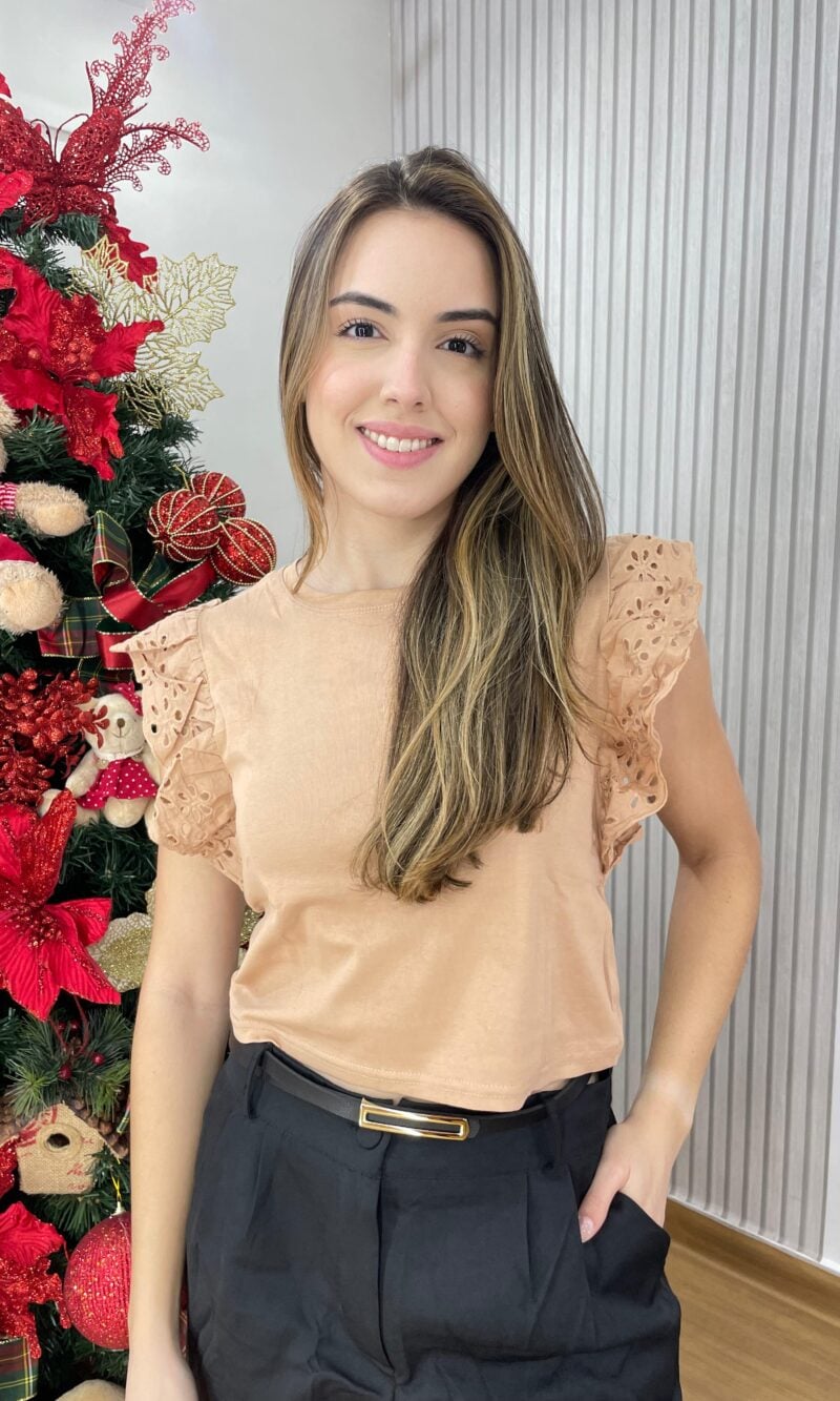 cropped liz marrom c cropped liz marrom c