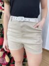 short thais bege escuro
