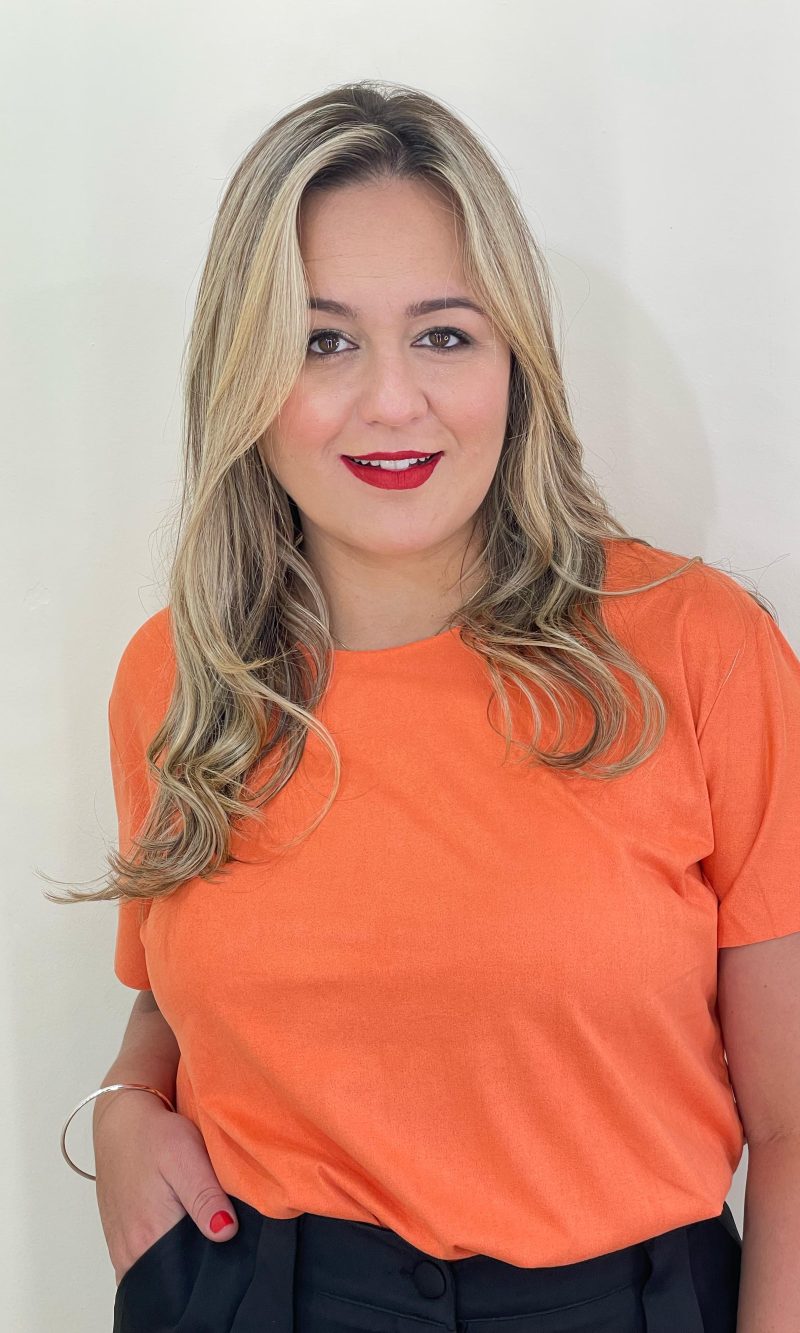 blusa plus marisa laranja